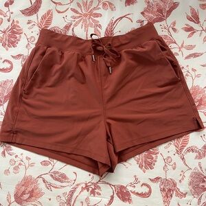 Women’s Old Navy active powersoft high rise go dry shorts